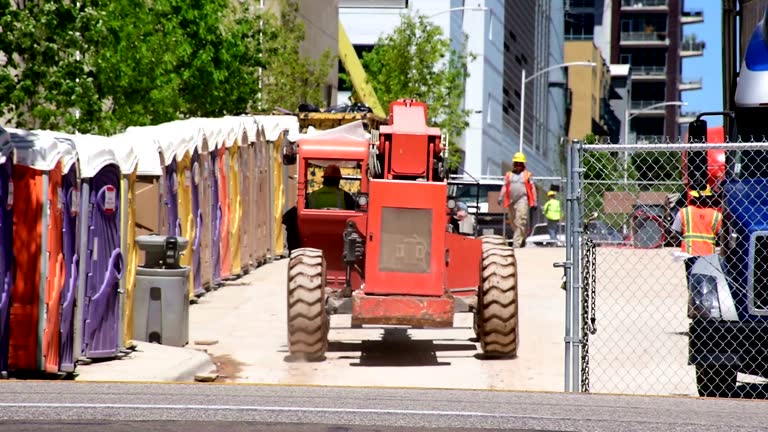 Best Deluxe Portable Toilet Rental  in Breckinridge Center, KY